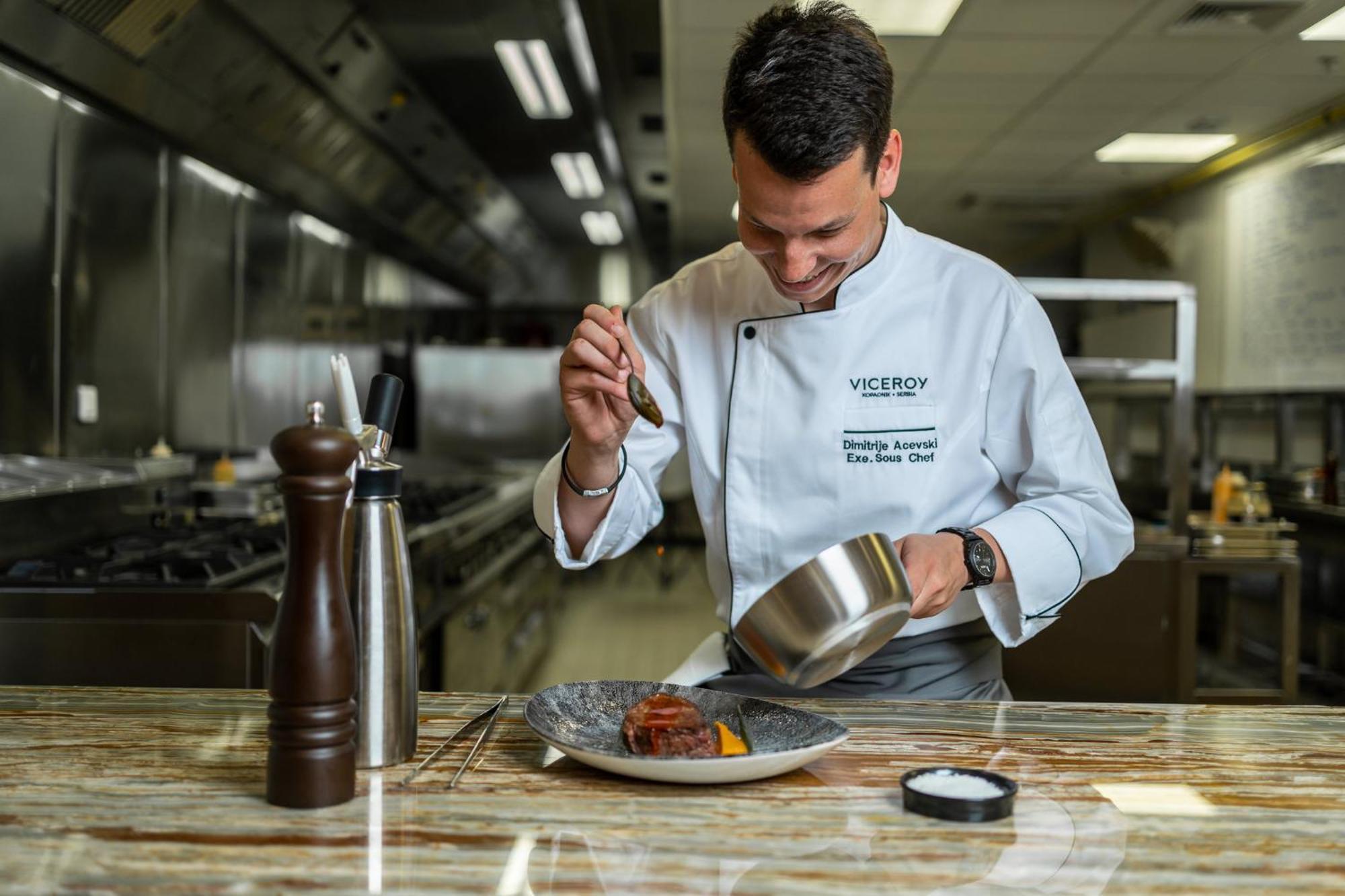 Viceroy Kopaonik Serbia Eksteriør bilde Executive Chef at work