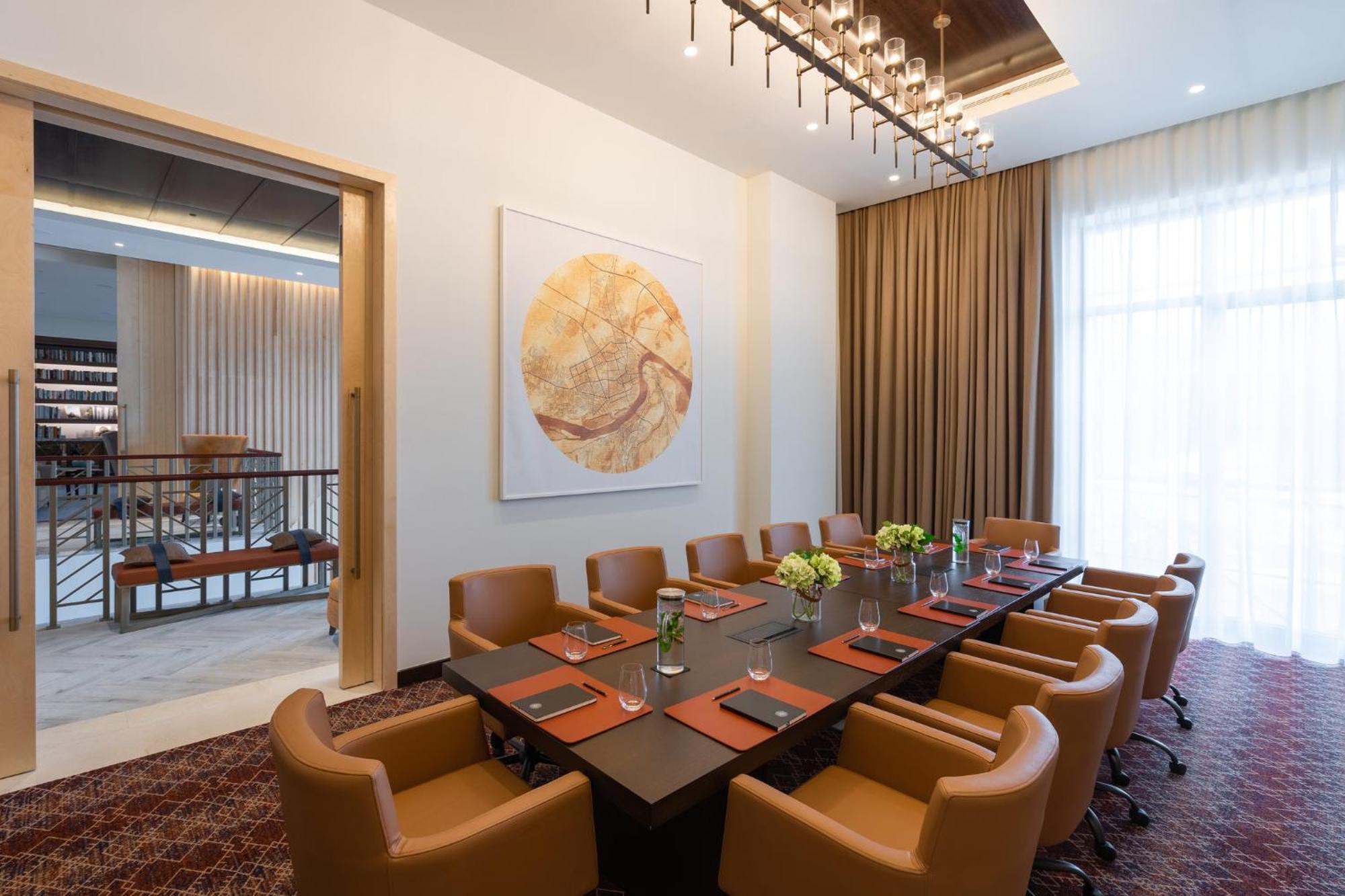 Viceroy Kopaonik Serbia Eksteriør bilde The boardroom of the Presidential Suite