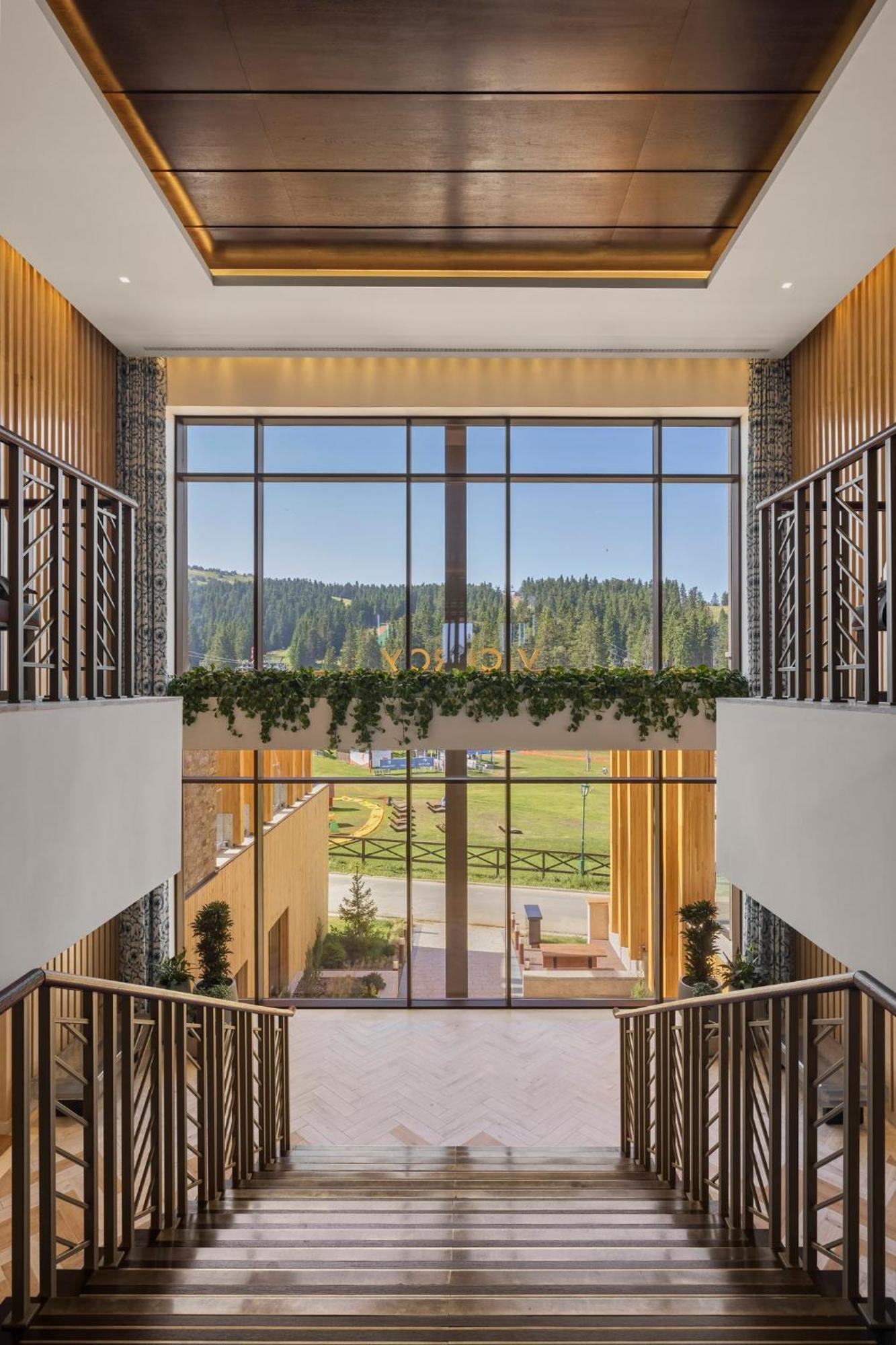Viceroy Kopaonik Serbia Eksteriør bilde Interior of the hotel
